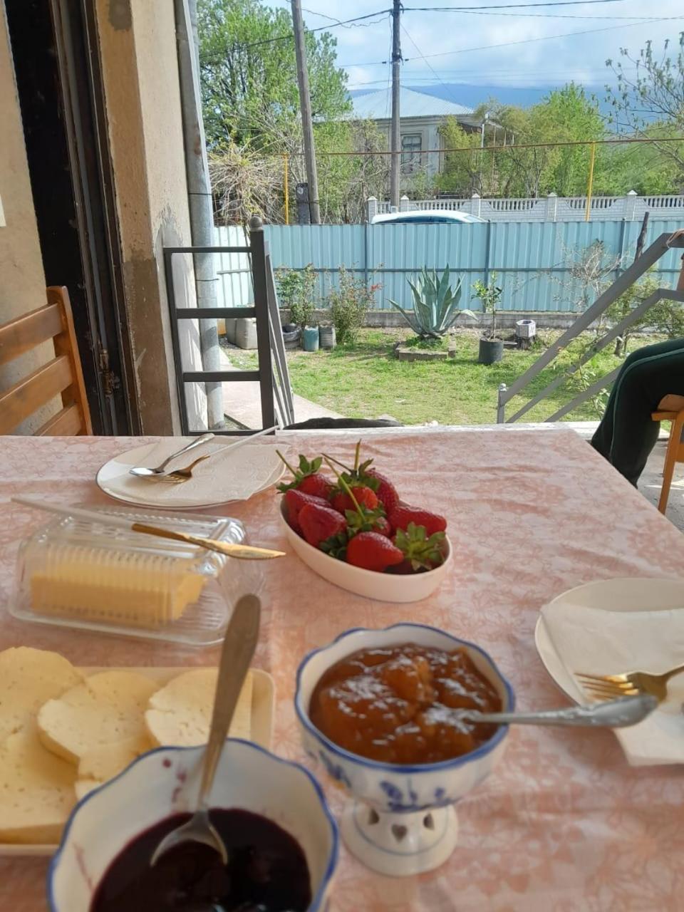 Guest House Nano 马尔特维利 外观 照片